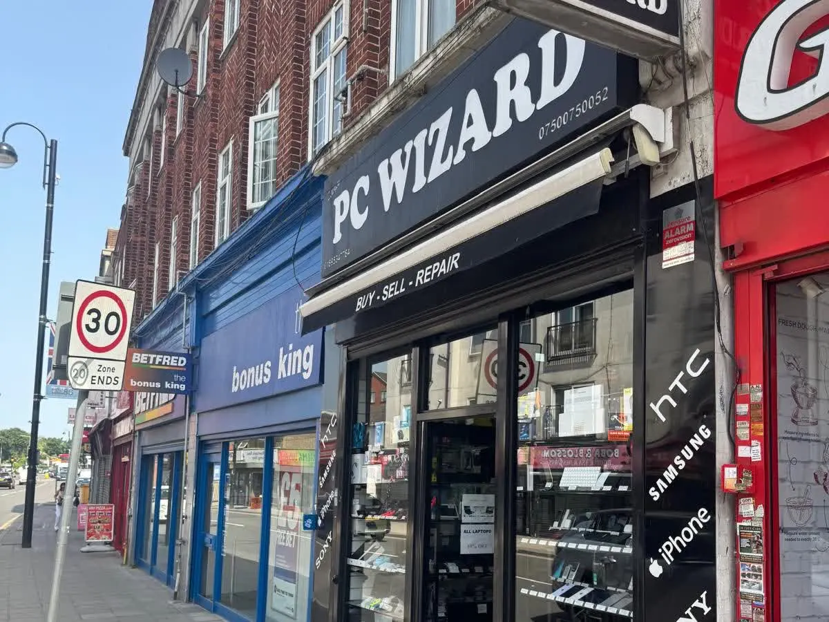 Zargar PC Wizard storefront at 120 High Street, West Drayton
